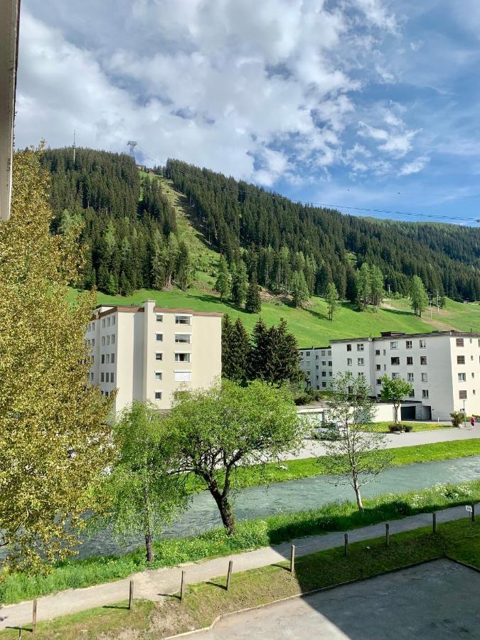 Holiday Apartment Bolgen - Close To Everything! Bolgen, Jakobshorn, Bus Stop, Train Station, Supermarket, Ski School, Ski Rentals, Restaurants And More! 达沃斯 外观 照片