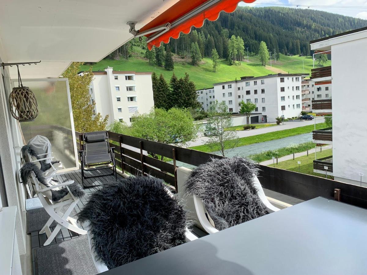 Holiday Apartment Bolgen - Close To Everything! Bolgen, Jakobshorn, Bus Stop, Train Station, Supermarket, Ski School, Ski Rentals, Restaurants And More! 达沃斯 外观 照片